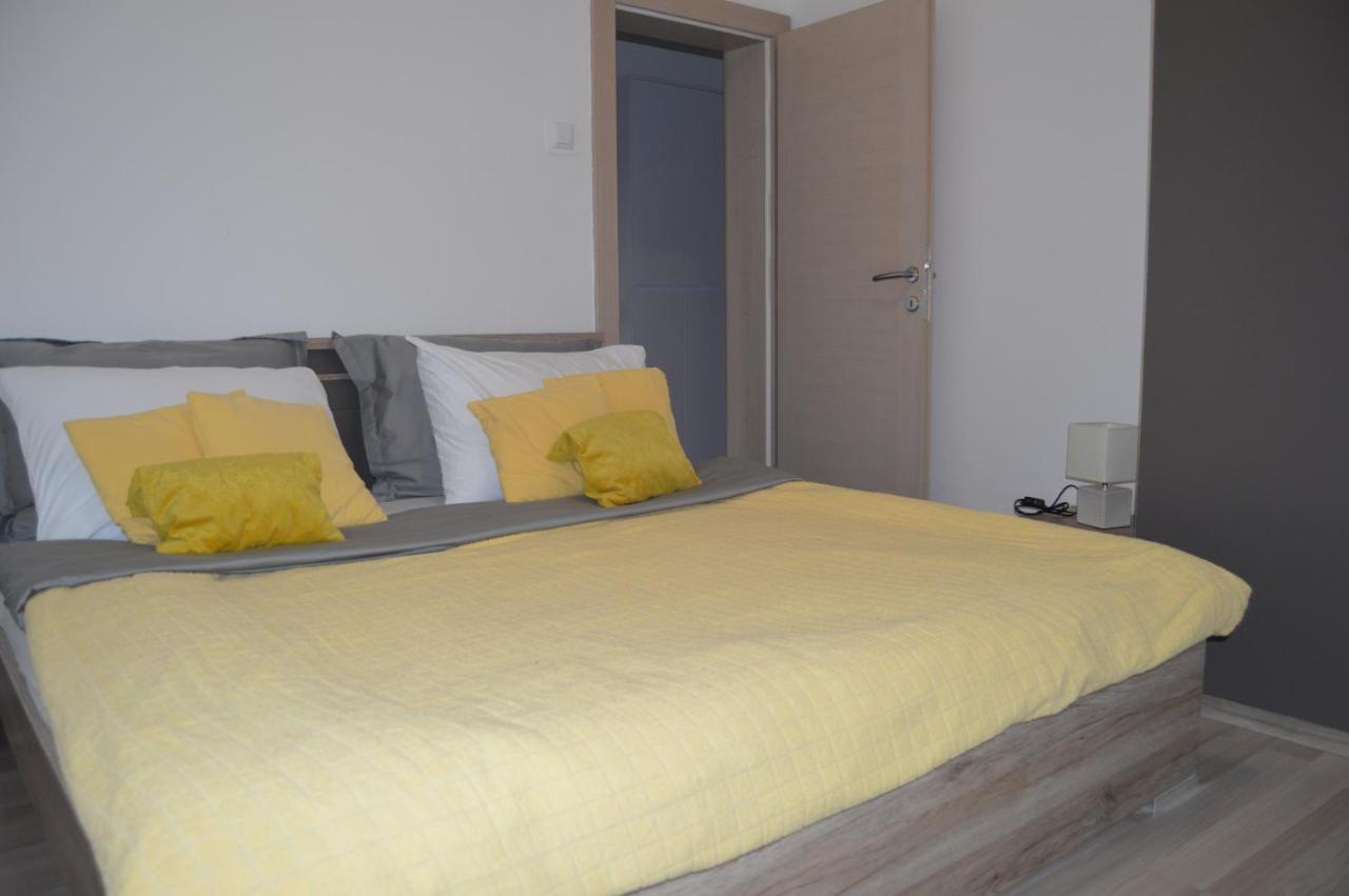 Lipa Mare Apartment Solin Exterior photo