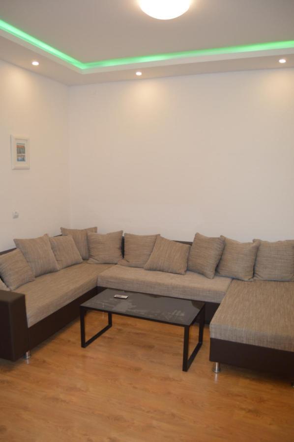 Lipa Mare Apartment Solin Exterior photo